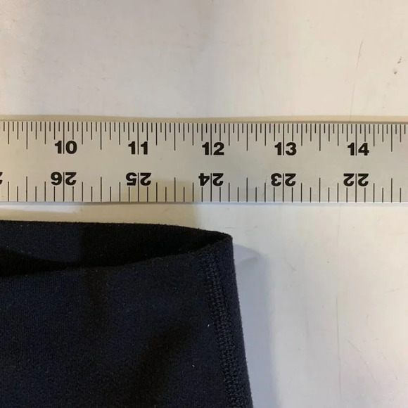 Lululemon Women's Cropped Low Rise Stretch Athletic Outdoor Leggings SIze 4 - Picture 8 of 10